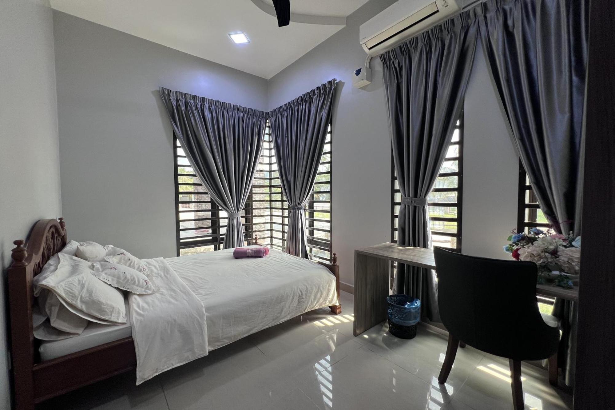 Nurbayu Chalet, Kemaman Kuantan Exterior photo