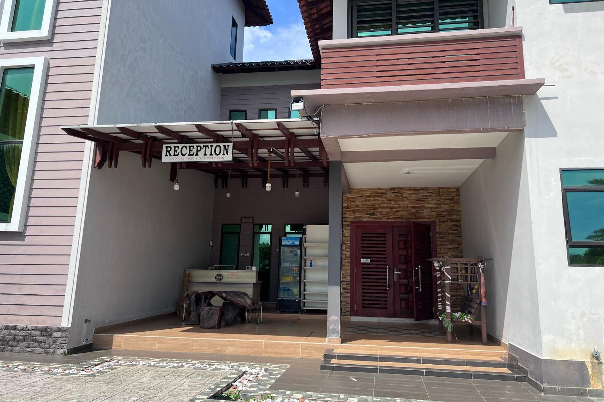 Nurbayu Chalet, Kemaman Kuantan Exterior photo