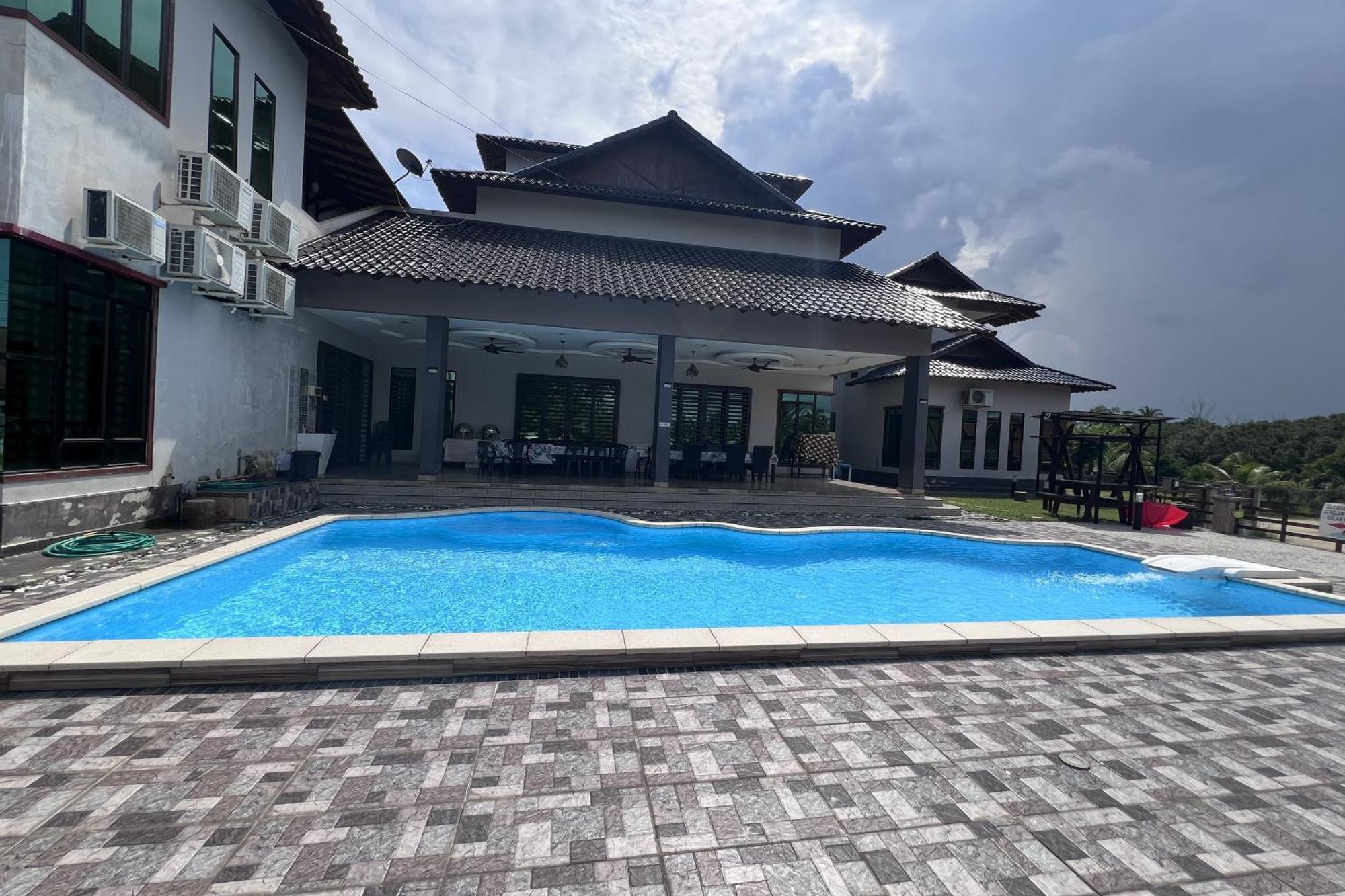 Nurbayu Chalet, Kemaman Kuantan Exterior photo